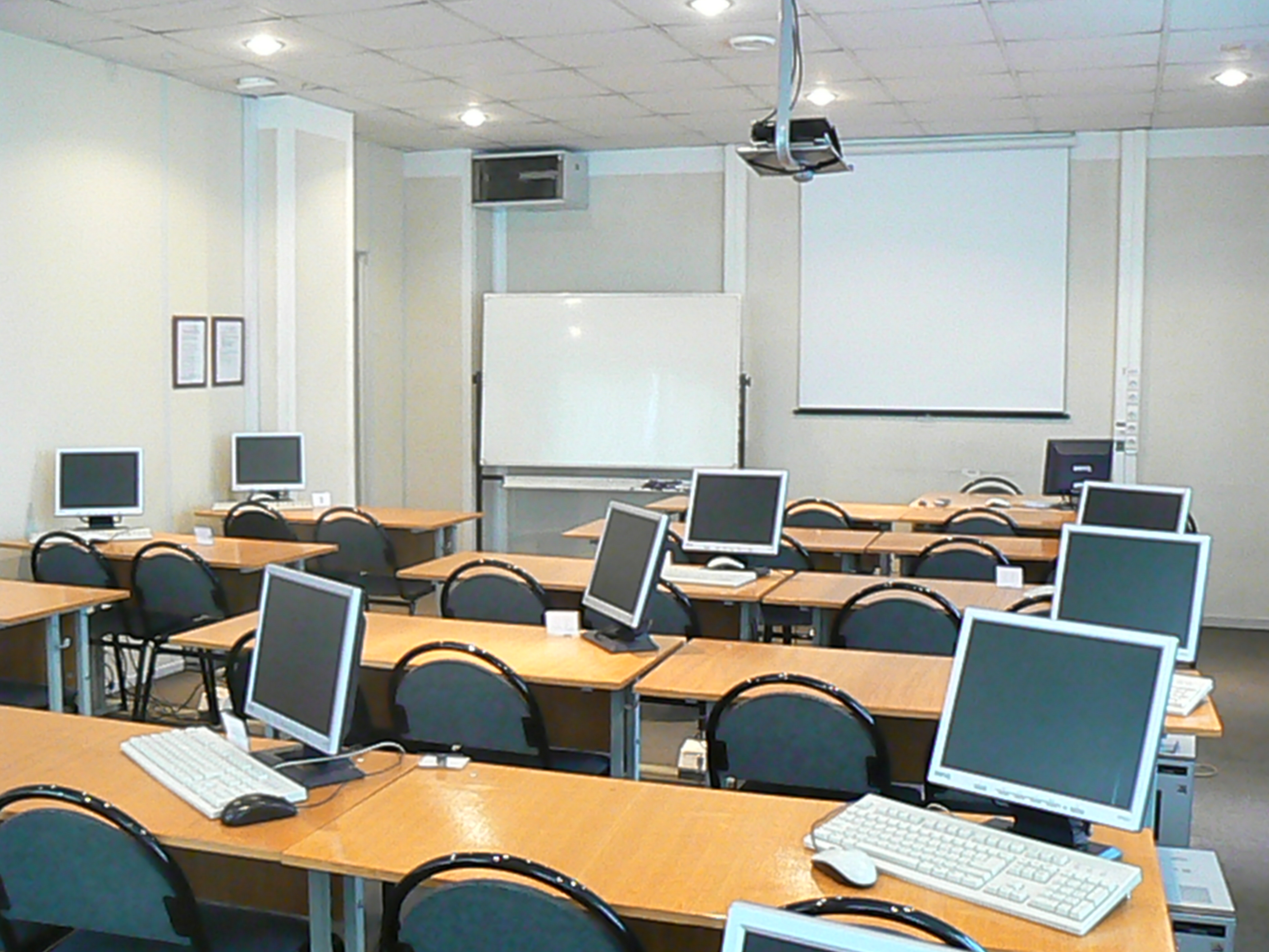 Компьютерный класс Учебного центра МФЦ